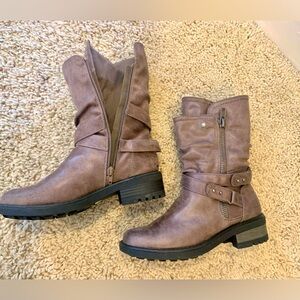 Bullboxer boots
